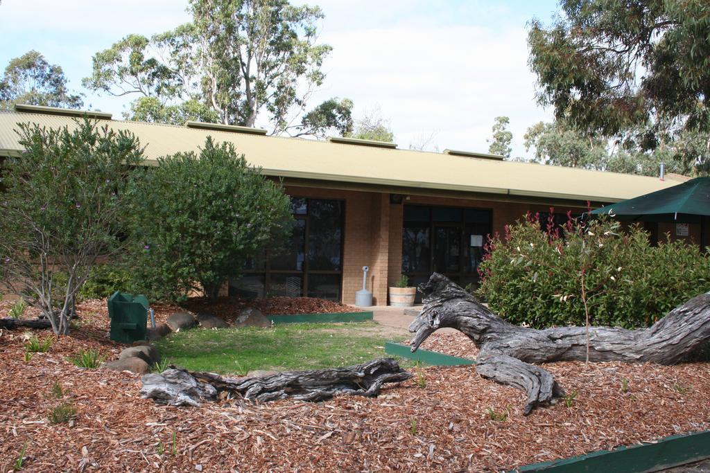 Lake Fyans Holiday Park Esterno foto