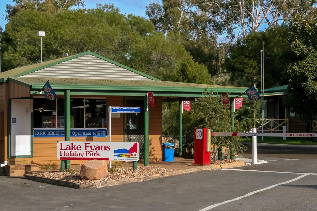 Lake Fyans Holiday Park Esterno foto